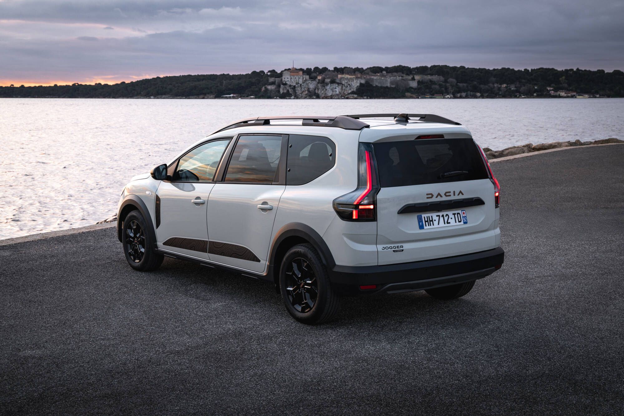 Dacia Jogger hybrid 155 - Extreme version.jpg