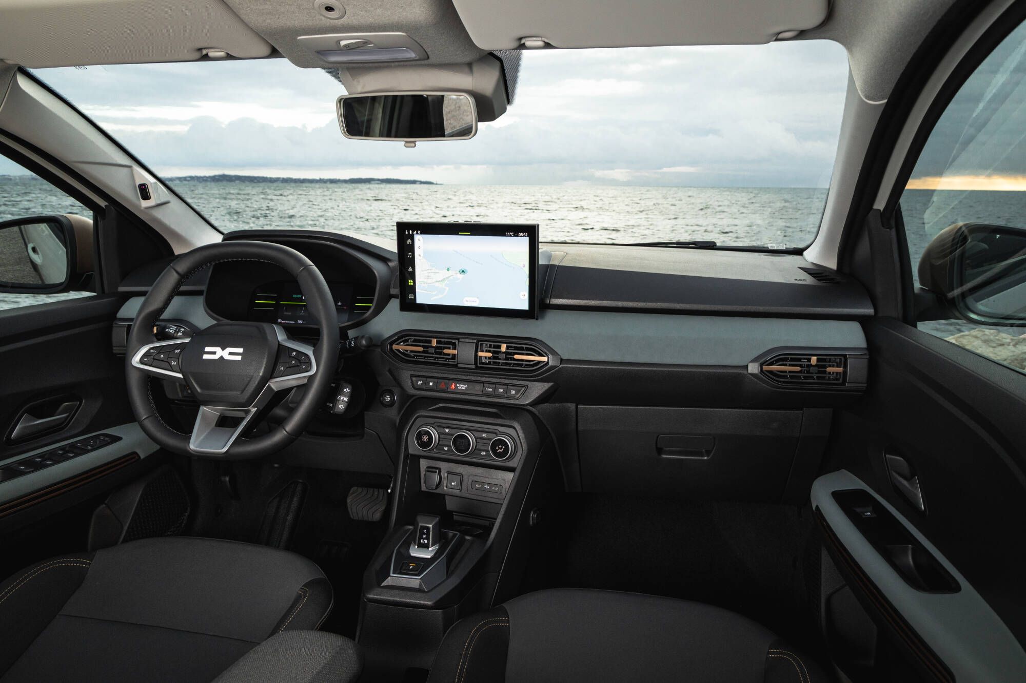 Dacia Jogger hybrid 155 - Extreme version - interior.jpg